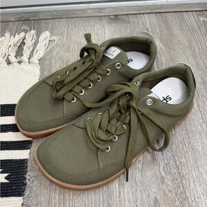 Splay Free Style Pine Factory Shoes Men Sz 8 Women Sz 10 US